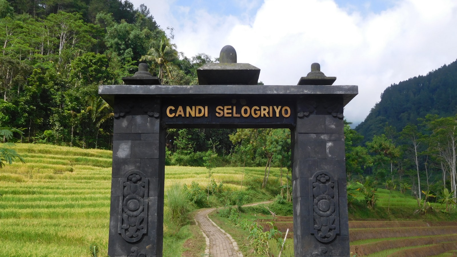 Benteng Marlborough Bengkulu: Wisata Sejarah Tepi Laut yang Masih Terasa Spesial untuk Budget Traveler