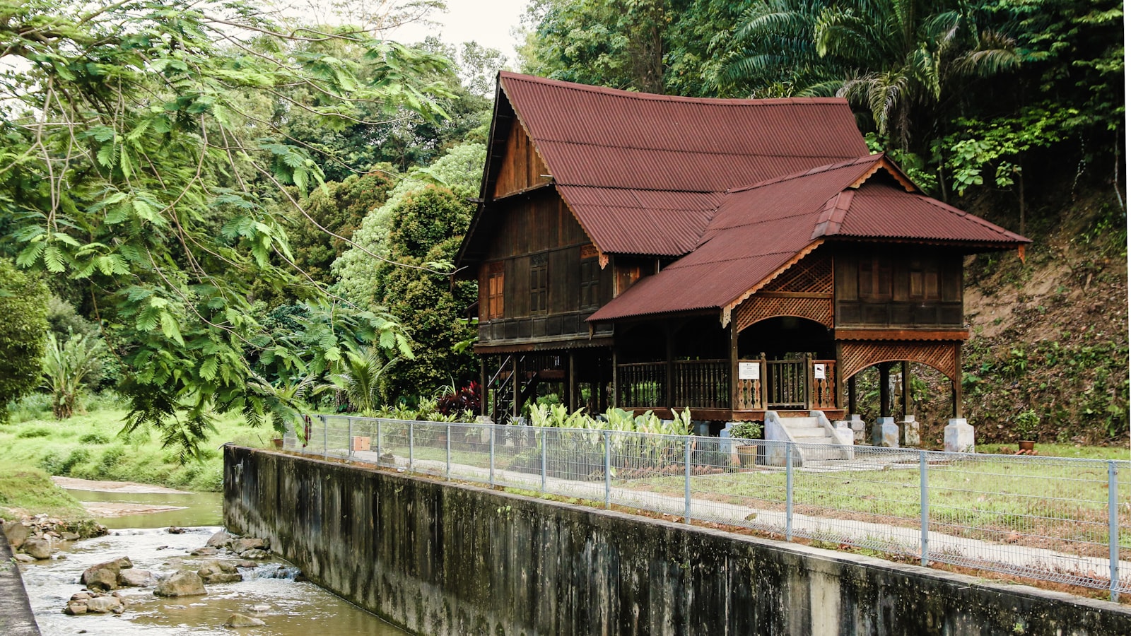 Kota Lama Semarang 2026: Panduan Hemat Menikmati Objek Wisata Heritage yang Lagi Naik Daun