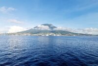 photo-1632824624318-9d9aea257041 Wisata Instagrammable di Ternate 2026: Panduan Hemat Berburu Spot Estetik di Vila Lago Montana yang Lagi Viral