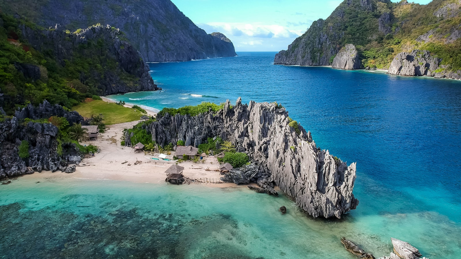 Green Canyon Pangandaran 2026: Panduan Hemat Menikmati Objek Wisata Sungai Tebing yang Kian Naik Daun